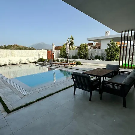 Ashta - Nora Villa