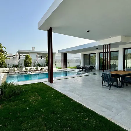 Ashta - Nora Villa